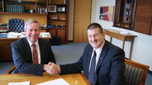 WA Premier Colin Barnett With Beyond Blue Chairman Jeff Kennett WA Premier Colin Barnett With Beyond Blue Chaitrman Jeff Kennett